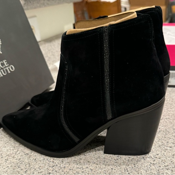 Vince Camuto Granda Black Zipper Closure Pointed Eye Ankle Boot size 11 NEW - Picture 6 of 14